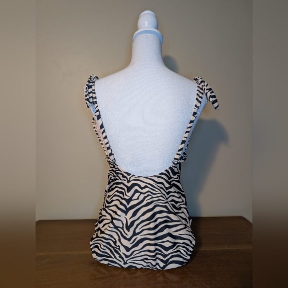 Social Standard by Sanctuary Curvy Leopard One Piece Swim Suit - Picture 5 of 11